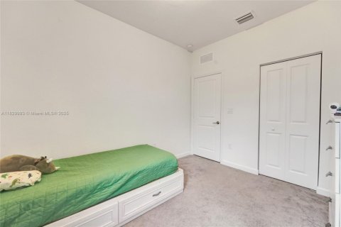 Townhouse in Homestead, Florida 4 bedrooms, 169.08 sq.m. № 1804375 - photo 25