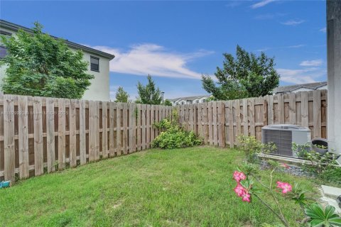 Townhouse in Homestead, Florida 4 bedrooms, 169.08 sq.m. № 1804375 - photo 20