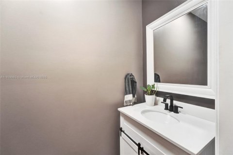 Townhouse in Homestead, Florida 4 bedrooms, 169.08 sq.m. № 1804375 - photo 19
