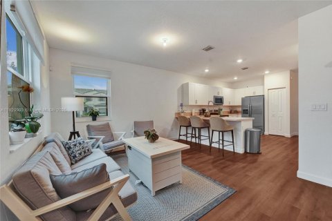 Townhouse in Homestead, Florida 4 bedrooms, 169.08 sq.m. № 1804375 - photo 15