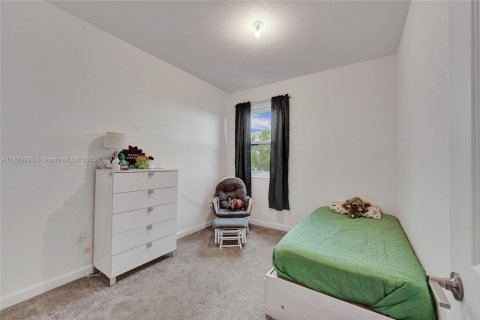 Townhouse in Homestead, Florida 4 bedrooms, 169.08 sq.m. № 1804375 - photo 23