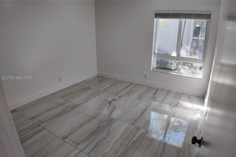 Apartment in Cutler Bay, Florida 3 bedrooms, 20773.04 sq.m. № 2003241 - photo 13