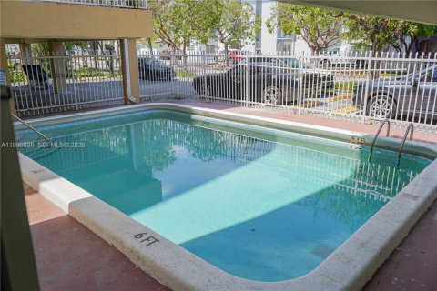 Condominio en alquiler en Hollywood, Florida, 1 dormitorio, 59.46 m2 № 2057627 - foto 23