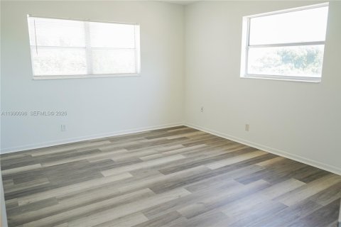 Condominio en alquiler en Hollywood, Florida, 1 dormitorio, 59.46 m2 № 2057627 - foto 16