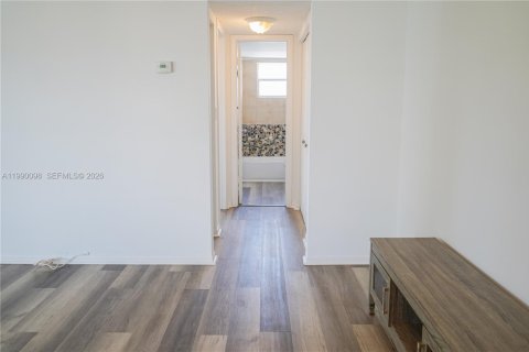 Condominio en alquiler en Hollywood, Florida, 1 dormitorio, 59.46 m2 № 2057627 - foto 15