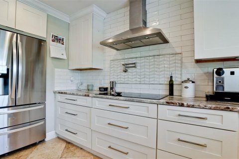 Villa ou maison à vendre à Bradenton, Floride: 4 chambres, 241.92 m2 № 1813102 - photo 6