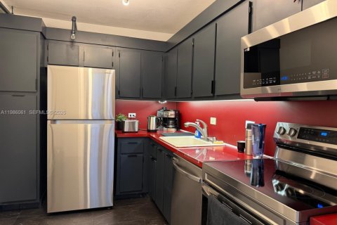 Condominio en alquiler en Aventura, Florida, 2 dormitorios, 105.54 m2 № 2047877 - foto 6