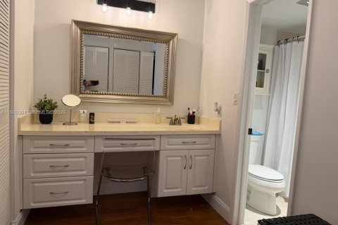 Condominio en alquiler en Aventura, Florida, 2 dormitorios, 105.54 m2 № 2047877 - foto 16