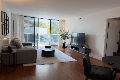 Condominio en Aventura, Florida, 2 dormitorios  № 2047877