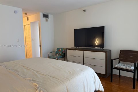 Condominio en alquiler en Aventura, Florida, 2 dormitorios, 105.54 m2 № 2047877 - foto 21