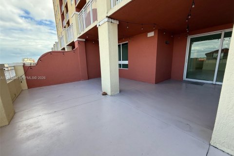 Condominio en alquiler en Miami, Florida, 2 dormitorios, 119.47 m2 № 1996270 - foto 23
