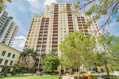 Copropriété à louer à Miami, Floride: 2 chambres, 119.47 m2 № 1996270 - photo 3