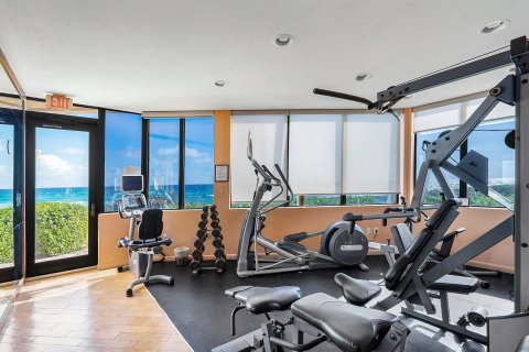 Touwnhouse à louer à Ocean Ridge, Floride: 3 chambres, 279.82 m2 № 1081618 - photo 1