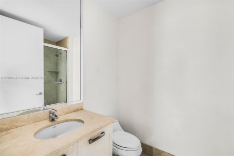 Condo in Sunny Isles Beach, Florida, 3 bedrooms  № 2013636 - photo 29