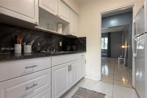 Copropriété à louer à Miami Beach, Floride: 1 chambre, 53.7 m2 № 2264620 - photo 3