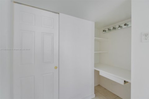 Купить кондоминиум в Майами-Бич, Флорида 1 спальня, 52.95м2, № 1981058 - фото 8