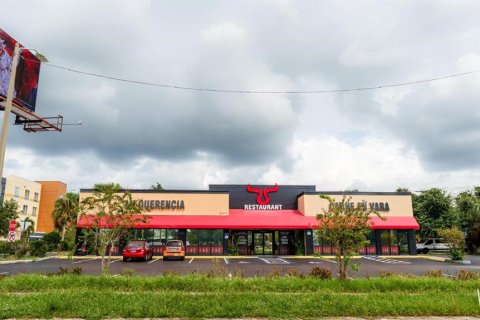 Commercial property in Kissimmee, Florida 614.18 sq.m. № 2141127 - photo 11