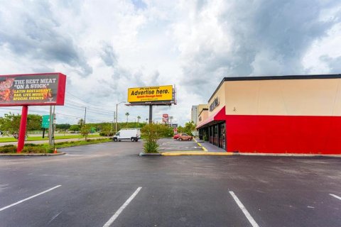 Commercial property in Kissimmee, Florida 614.18 sq.m. № 2141127 - photo 13