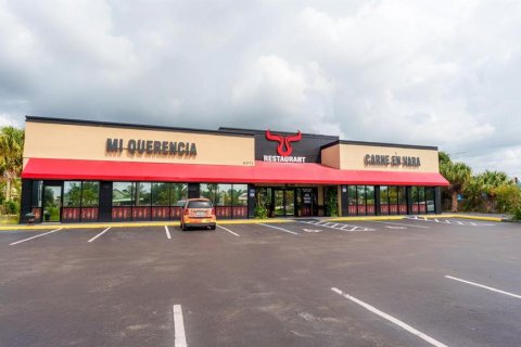 Commercial property in Kissimmee, Florida 614.18 sq.m. № 2141127 - photo 9