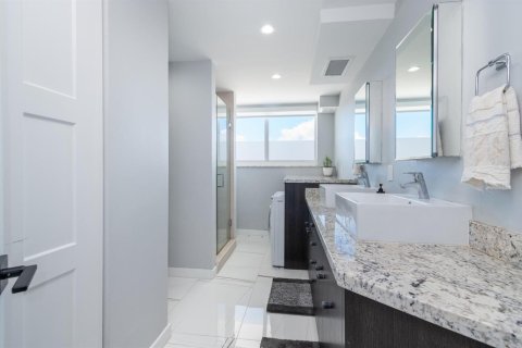 Condominio en venta en Fort Lauderdale, Florida, 2 dormitorios, 157.93 m2 № 2153795 - foto 21