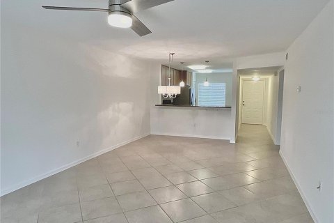 Apartamento en alquiler en Naples, Florida, 2 dormitorios, 102.19 m2 № 1905406 - foto 5