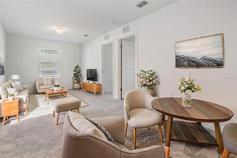 Casa en venta en Land O' Lakes, Florida, 5 dormitorios, 242.94 m2 № 1919193 - foto 22