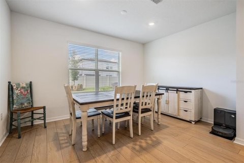 Casa en venta en Land O' Lakes, Florida, 5 dormitorios, 242.94 m2 № 1919193 - foto 13