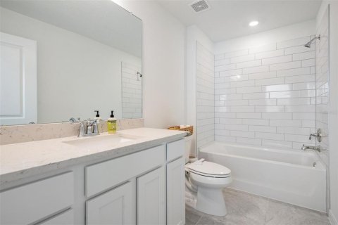 Casa en venta en Land O' Lakes, Florida, 5 dormitorios, 242.94 m2 № 1919193 - foto 21