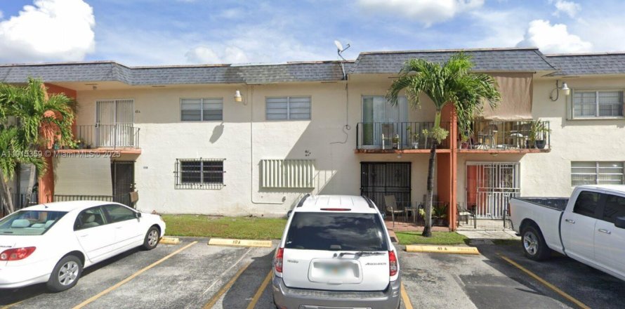 Condo in Hialeah, Florida, 1 bedroom  № 1971306