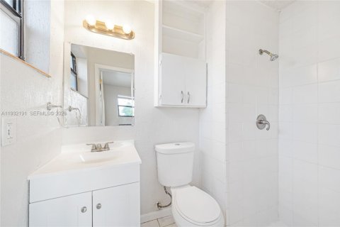 Купить виллу или дом в Окленд-Парк, Флорида 4 спальни, 138.89м2, № 1998673 - фото 10