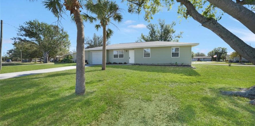 Villa ou maison à Punta Gorda, Floride 3 chambres, 122.63 m2 № 1567768