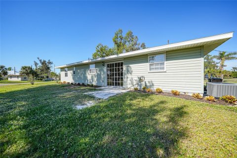Villa ou maison à vendre à Punta Gorda, Floride: 3 chambres, 122.63 m2 № 1567768 - photo 17