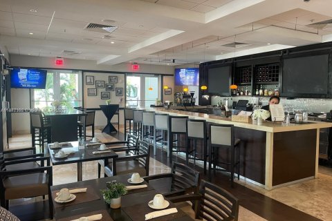 Снять в аренду кондоминиум в Дорал, Флорида 1 спальня, 99.41м2, № 1985127 - фото 5