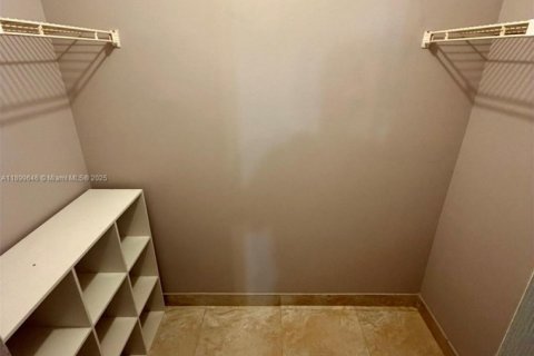 Villa ou maison à vendre à Greenacres, Floride: 2 chambres, 75.25 m2 № 1968180 - photo 7