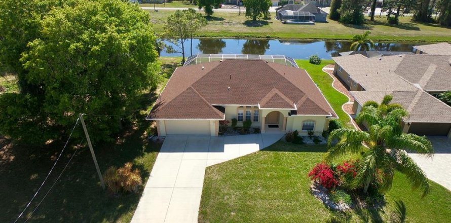 Casa en Rotonda, Florida 3 dormitorios, 204.11 m2 № 1838928