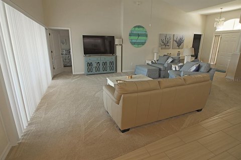 Casa en alquiler en Rotonda, Florida, 3 dormitorios, 204.11 m2 № 1838928 - foto 9