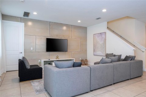 Villa ou maison à vendre à Kissimmee, Floride: 8 chambres, 335.56 m2 № 2099506 - photo 11