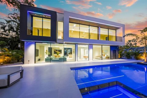 Casa en venta en Sarasota, Florida, 5 dormitorios, 489.59 m2 № 2277894 - foto 4