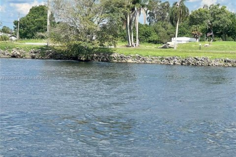 Immobilier commercial à vendre à Moore Haven, Floride № 2170742 - photo 7