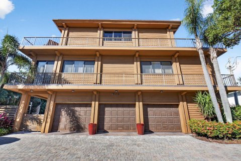 Condominio en Delray Beach, Florida, 2 dormitorios № 2246203