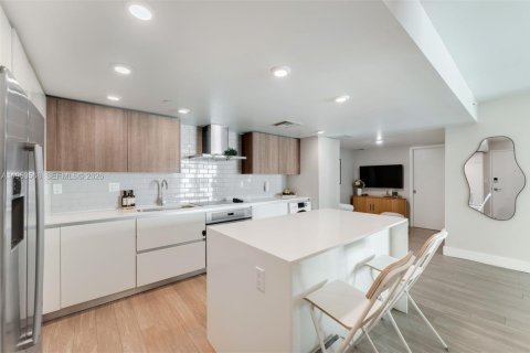 Copropriété à vendre à Bay Harbor Islands, Floride: 2 chambres, 112.88 m2 № 2010844 - photo 6