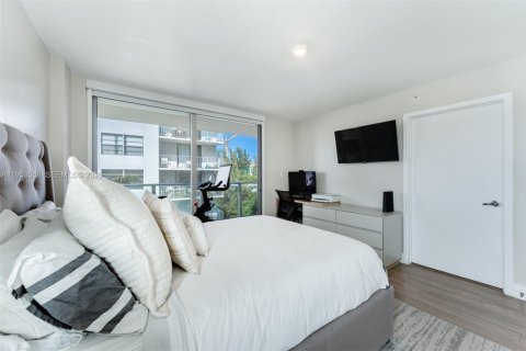 Copropriété à vendre à Bay Harbor Islands, Floride: 2 chambres, 112.88 m2 № 2010844 - photo 15