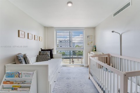 Copropriété à vendre à Bay Harbor Islands, Floride: 2 chambres, 112.88 m2 № 2010844 - photo 12