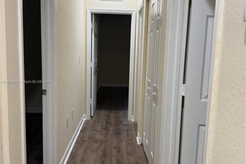 Touwnhouse à louer à Miami, Floride: 3 chambres, 161.65 m2 № 1857164 - photo 23