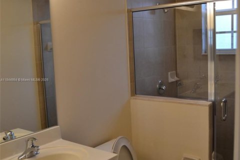 Touwnhouse à louer à Miami, Floride: 3 chambres, 161.65 m2 № 1857164 - photo 10
