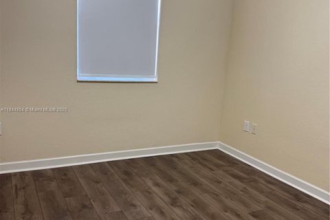 Touwnhouse à louer à Miami, Floride: 3 chambres, 161.65 m2 № 1857164 - photo 17