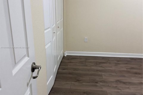Touwnhouse à louer à Miami, Floride: 3 chambres, 161.65 m2 № 1857164 - photo 20