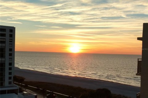 Condo in Clearwater, Florida, 3 bedrooms  № 2231660 - photo 6