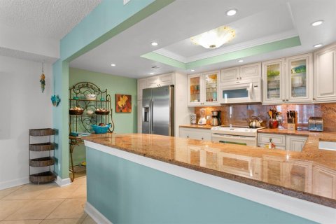 Condo in Clearwater, Florida, 3 bedrooms  № 2231660 - photo 9