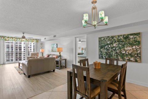 Condo in Clearwater, Florida, 3 bedrooms  № 2231660 - photo 11